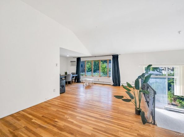 710 Fishermans Road, Baldwin NY 11510