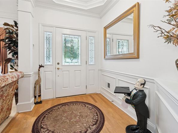 13 Graycrest Court, Mount Sinai NY 11766