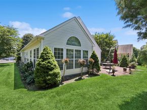 13 Graycrest Court, Mount Sinai NY 11766