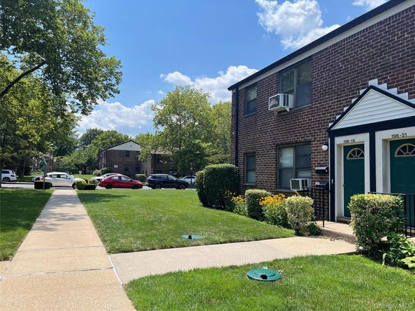 196-19 69th Avenue 2, Fresh Meadows NY 11365