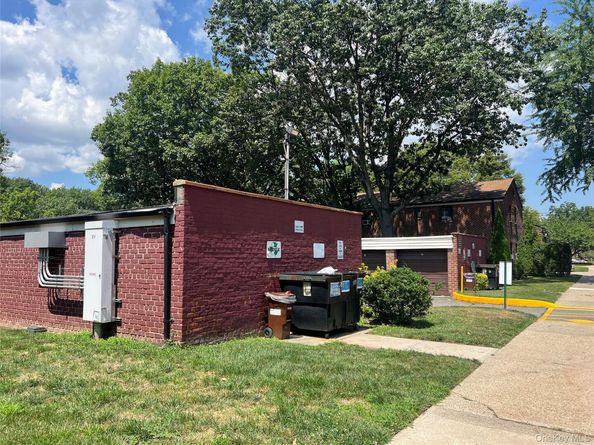 196-19 69th Avenue 2, Fresh Meadows NY 11365