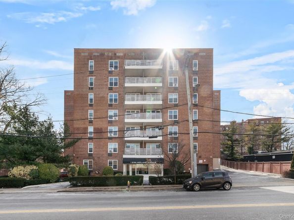 1296 Midland Avenue L2, Yonkers NY 10704