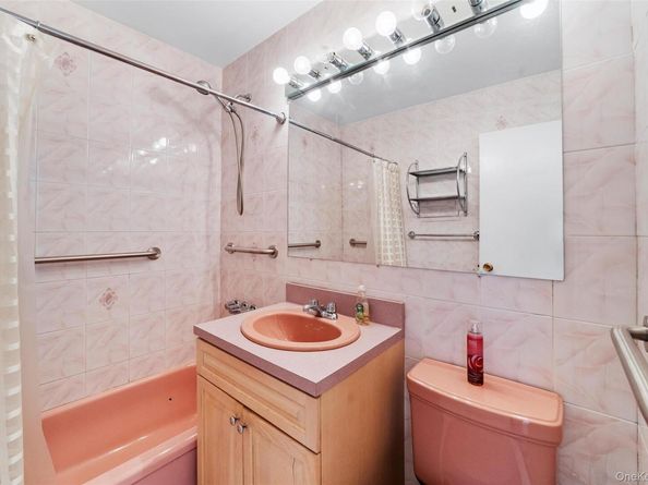 1296 Midland Avenue L2, Yonkers NY 10704