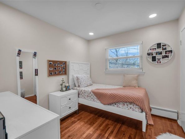 756 Bohemia Parkway, Sayville NY 11782