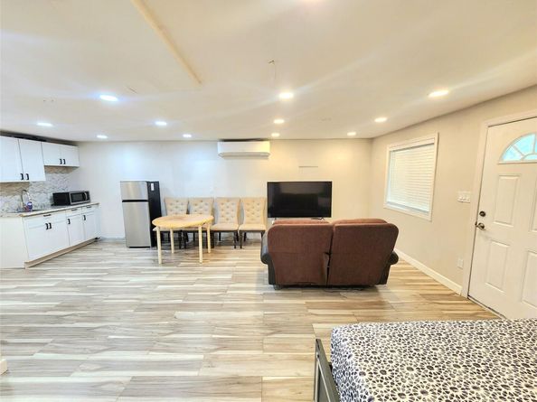 756 Bohemia Parkway, Sayville NY 11782