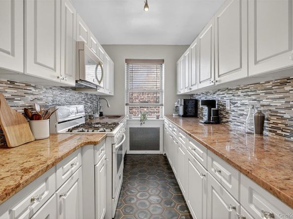 474 W 238th Street 6A, Bronx NY 10463