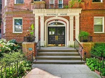 474 W 238th Street