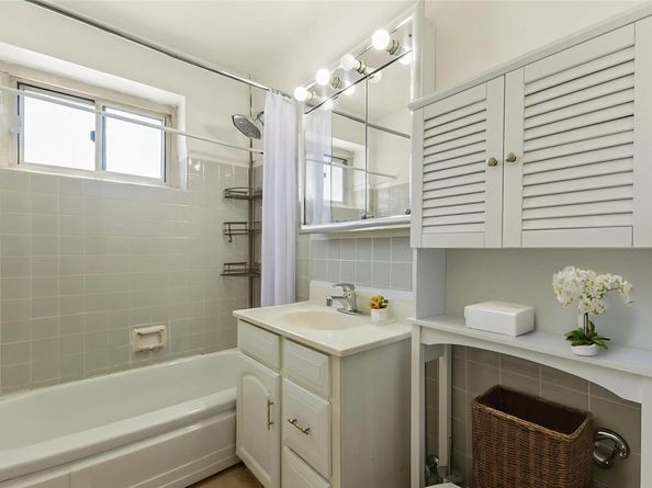 99-10 60th Avenue E1E, Corona NY 11368
