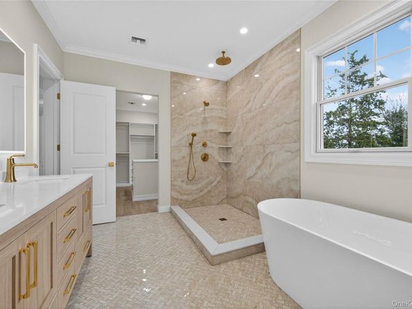 229 Brixton Road, Garden City NY 11530