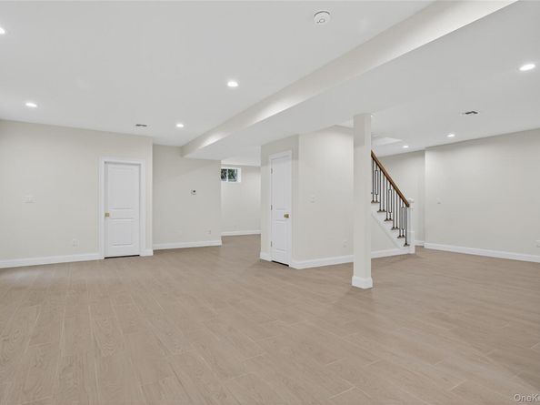 229 Brixton Road, Garden City NY 11530