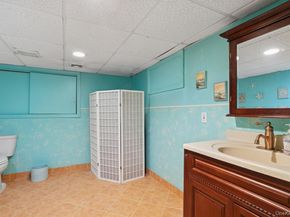 457 Secatogue Avenue, Farmingdale NY 11735