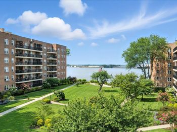 162-41 Powells Cove Boulevard