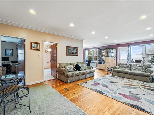 162-41 Powells Cove Boulevard 4D, Beechhurst NY 11357