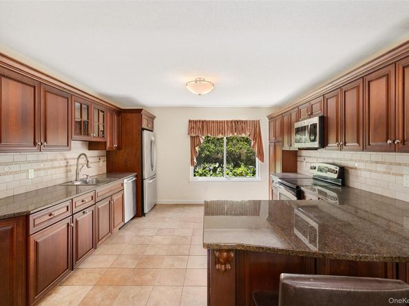 356 Heritage Hills B, Somers NY 10589