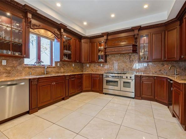 166-21 Goethals Avenue, Jamaica Estates NY 11432