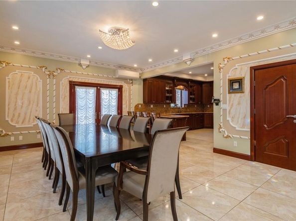 166-21 Goethals Avenue, Jamaica Estates NY 11432