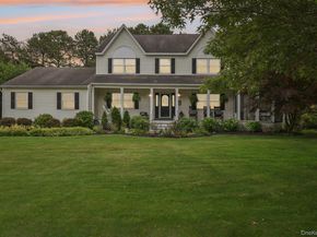 225 Hidden Acres Path, Wading River NY 11792