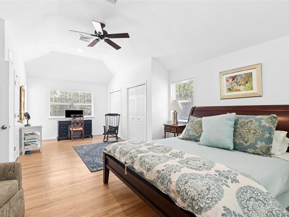 120 Talmage Farm Lane, East Hampton NY 11937
