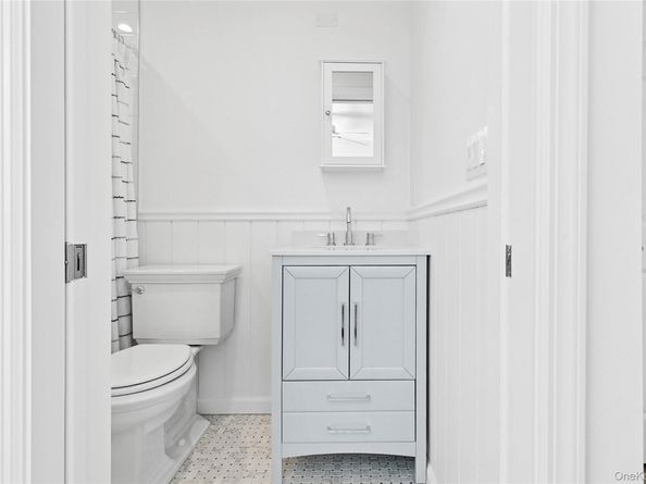 120 Talmage Farm Lane, East Hampton NY 11937