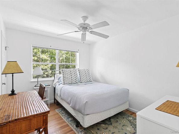 120 Talmage Farm Lane, East Hampton NY 11937