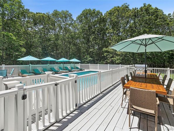 120 Talmage Farm Lane, East Hampton NY 11937