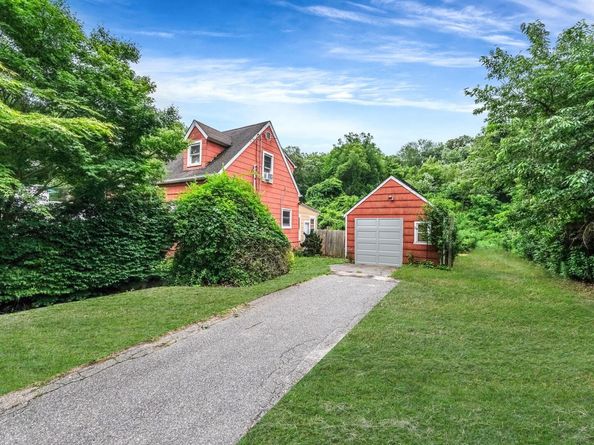 36 Daly Road, East Northport NY 11731