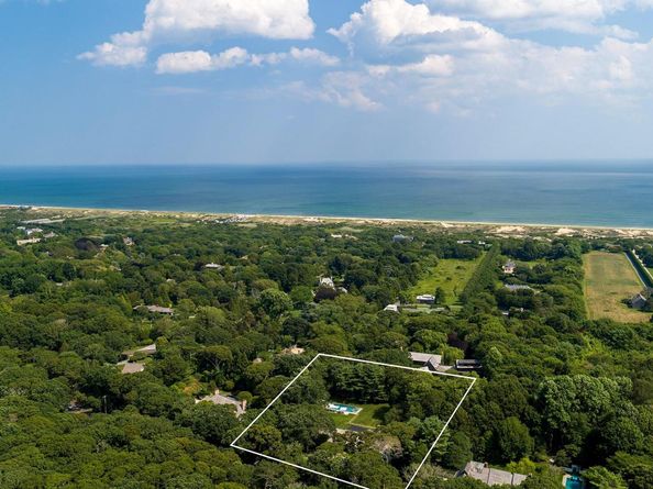 178 Skimhampton Road, Amagansett NY 11937