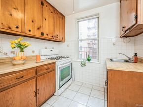 2 Louisiana Avenue 3C, Bronxville NY 10708