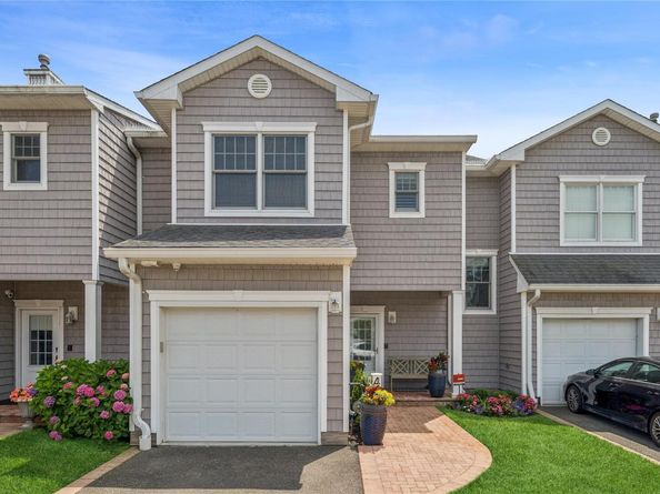 43 Ocean Watch, Freeport NY 11520