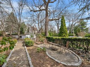 32 Merriam Place, Bronxville NY 10708