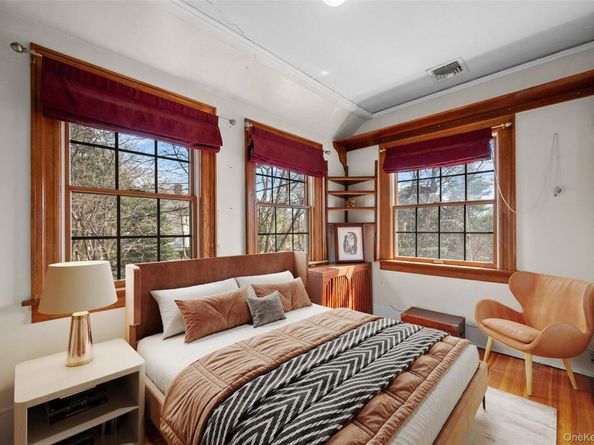32 Merriam Place, Bronxville NY 10708