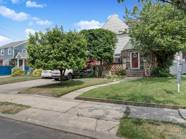 428 Beach 131st Street, Belle Harbor NY 11694