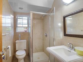 5 Garfield Place, Roslyn Heights NY 11577