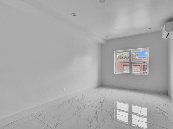 139-22 95 Avenue, Jamaica NY 11435