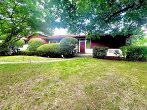100 Woodford Road, Scarsdale NY 10583