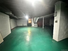 100 Woodford Road, Scarsdale NY 10583