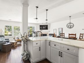 95 Erin Lane, Setauket NY 11733