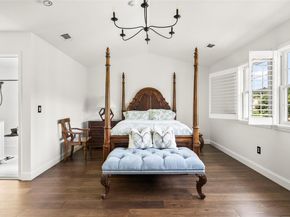 95 Erin Lane, Setauket NY 11733