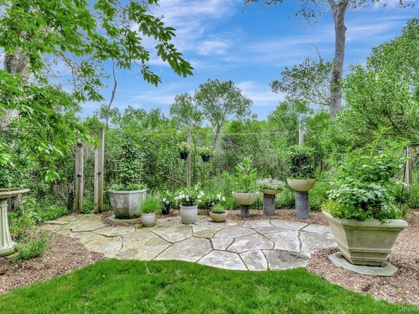 51 Halsey Road, Remsenburg NY 11960