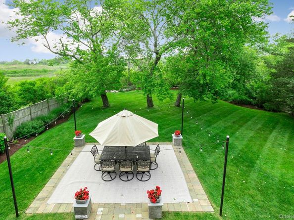 51 Halsey Road, Remsenburg NY 11960