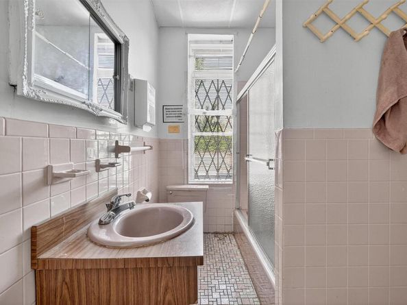 17 Palmetto Street, Brooklyn NY 11221