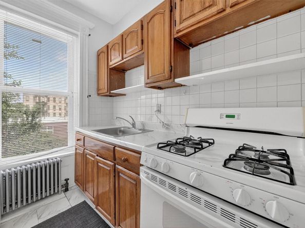 17 Palmetto Street, Brooklyn NY 11221