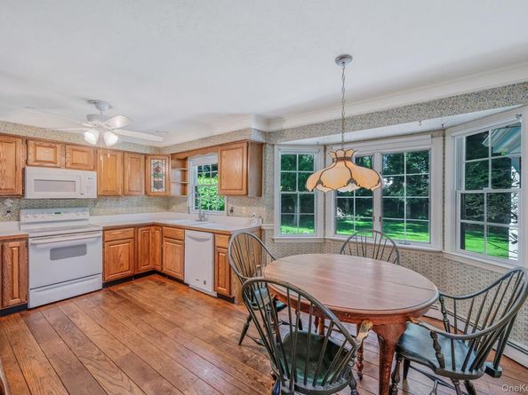 2 Seaview Lane, Mount Sinai NY 11766