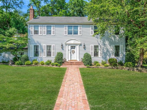 2 Seaview Lane, Mount Sinai NY 11766