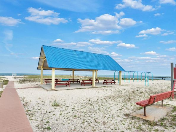 965 Breakwater Road, Mattituck NY 11952