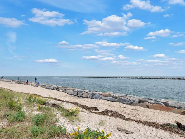 965 Breakwater Road, Mattituck NY 11952