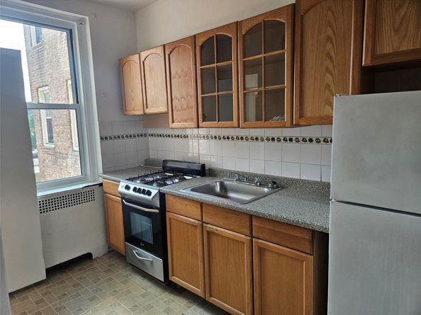 7215 37th Avenue 3H, Jackson Heights NY 11372