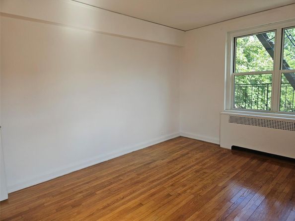 7215 37th Avenue 3H, Jackson Heights NY 11372