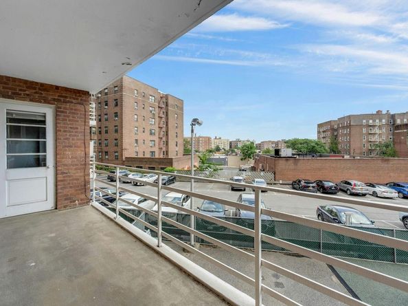 3530 Henry Hudson Parkway 1B, Bronx NY 10463