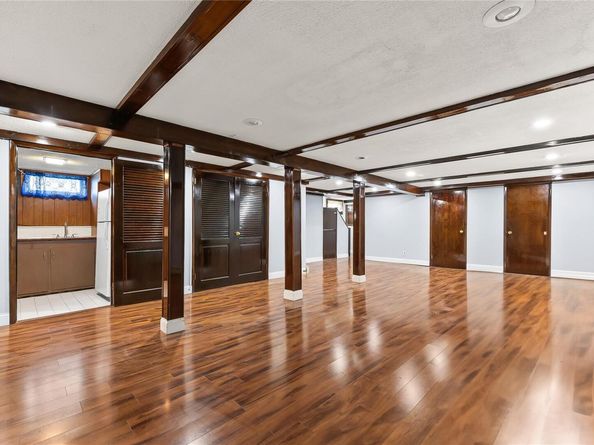 154-70 11th Avenue, Beechhurst NY 11357